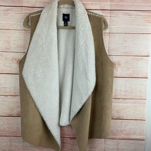 Gap Faux Sherpa Lined Vest Size Large